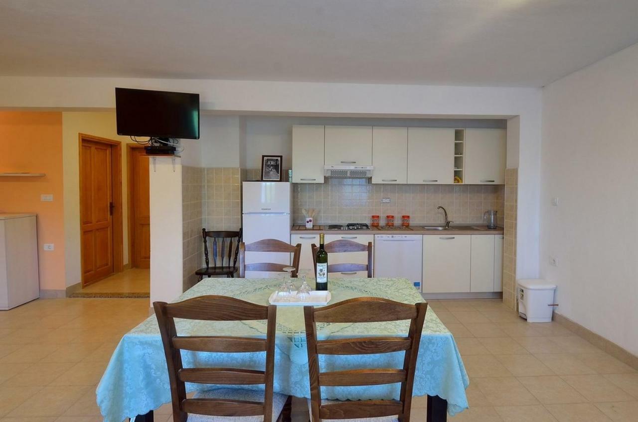 Apartment Nada With Private Pool Бузет Екстериор снимка